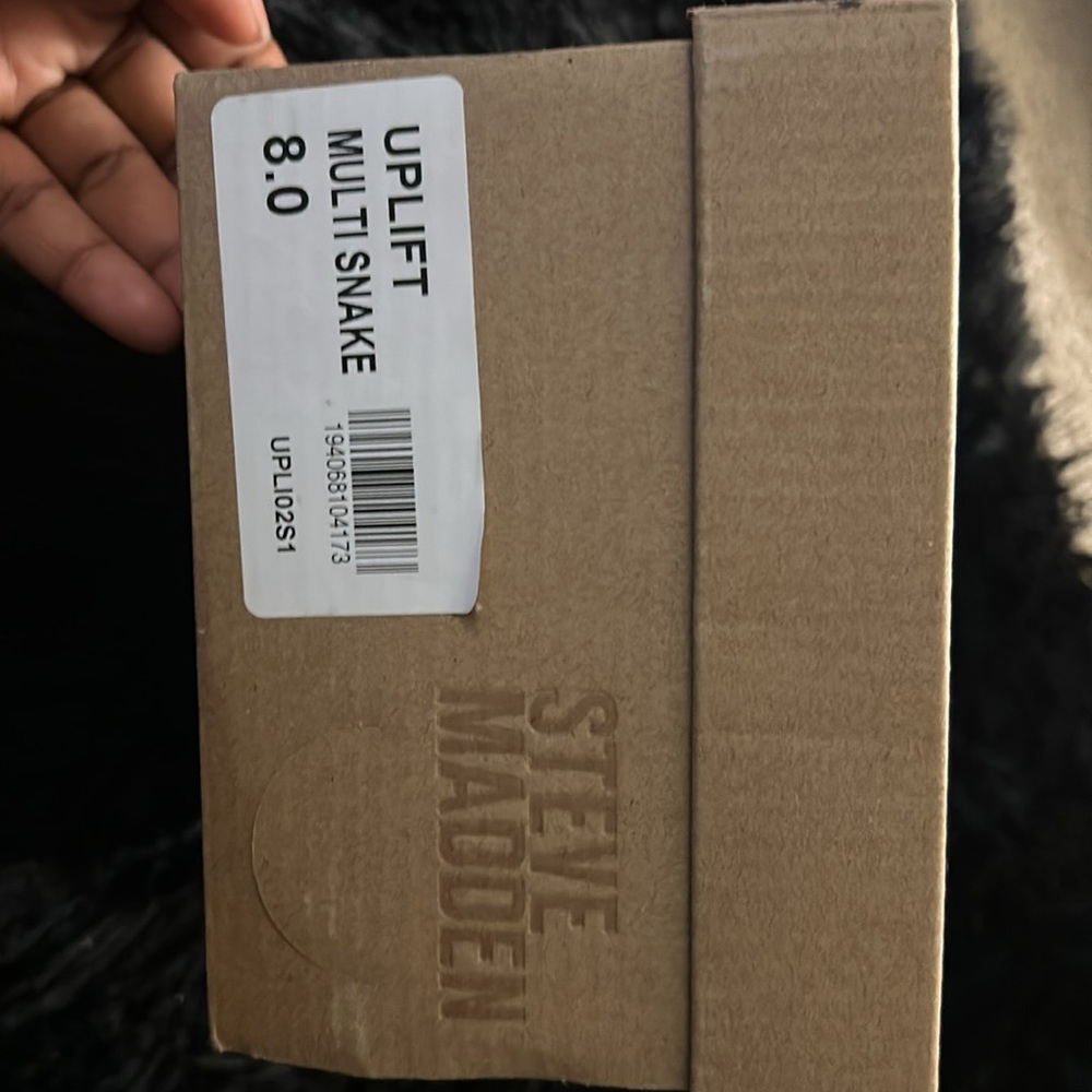 Steve Madden snake skin shoes - Picture 5 of 5